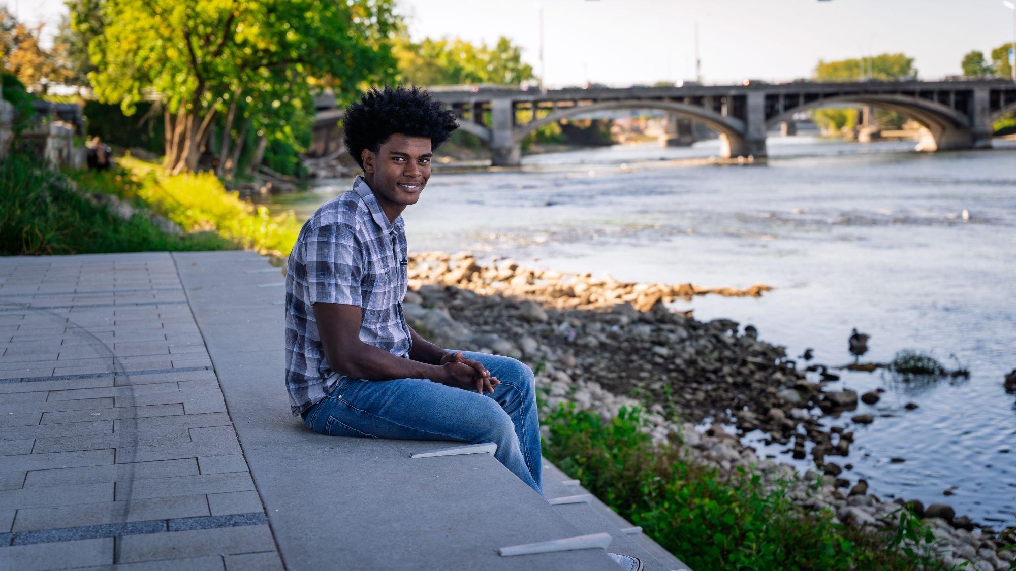 carousel-hero-element image-6